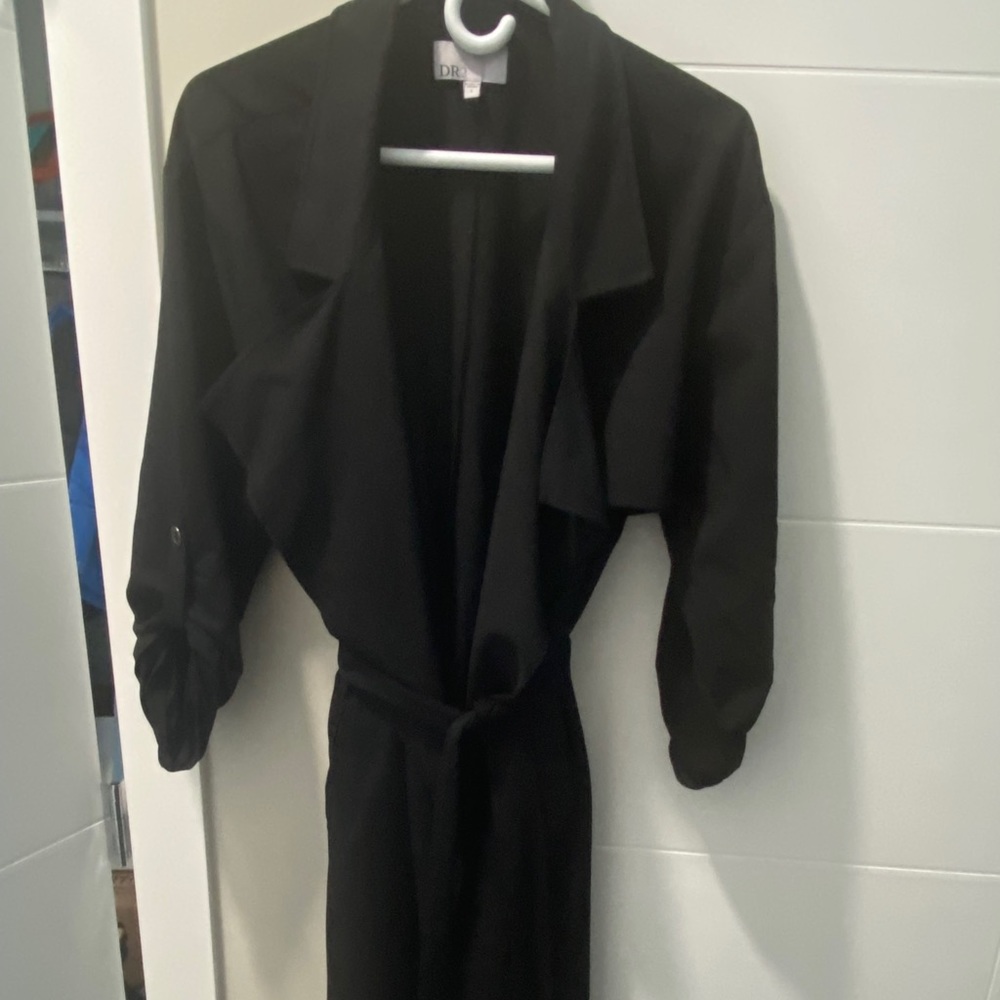 DR2 belted trench coat with oversized lapels